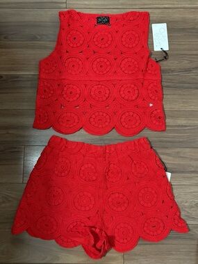 Milk & Honey Red Crochet Scallop Hem Shorts Set- Size Small Nwt